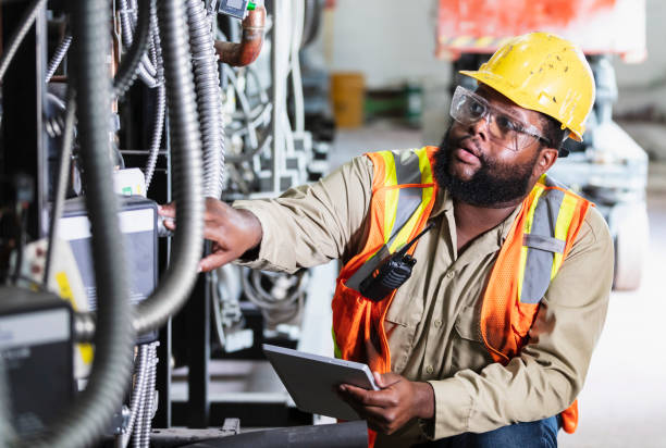 Best Affordable Emergency Electrician  in Corona, CA
